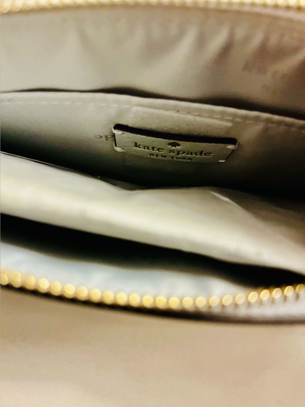 Kate Spade Women's Light Gray Saffiano Crossbody Bag Set. New With Tags. - Picture 6 of 8